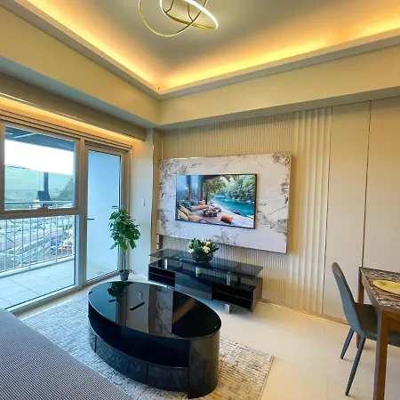 Luxury 1Br Across Okada, Solaire Apartment