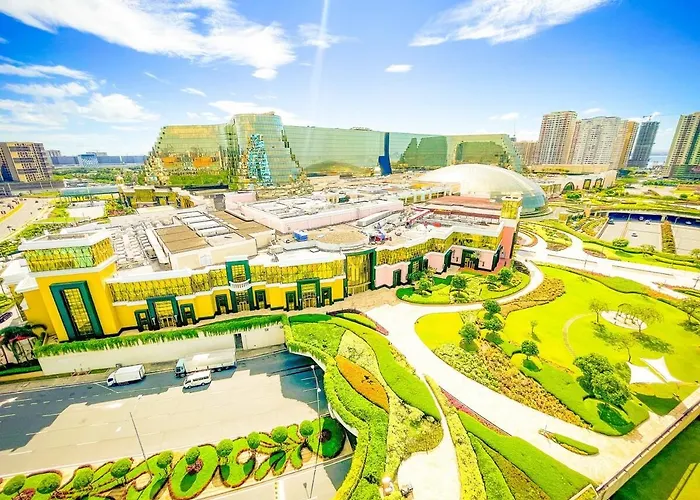 Luxury 1br Across Okada, Solaire